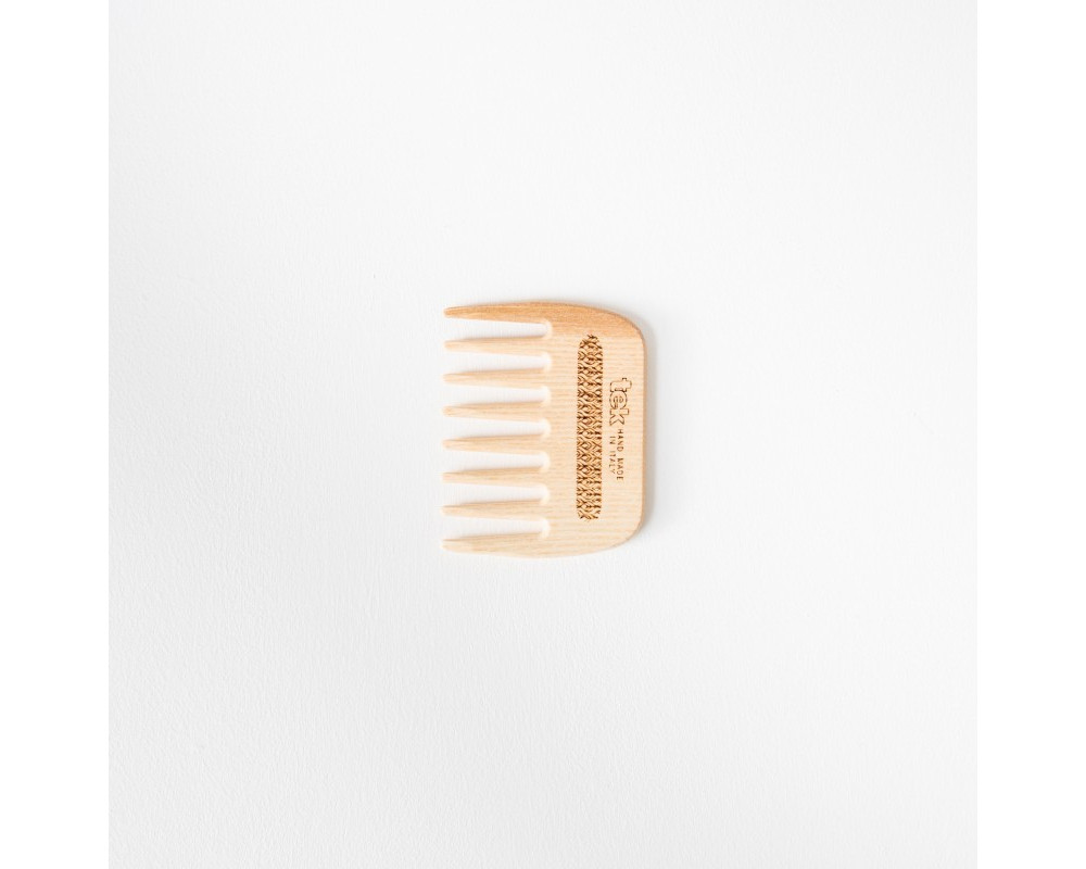 Tek peine pequeño con dientes ralos
