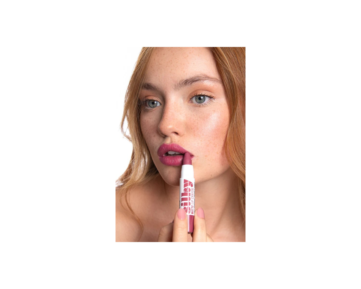 Andreia Silky Matte Lip Crayon 01 Plum lápiz labial