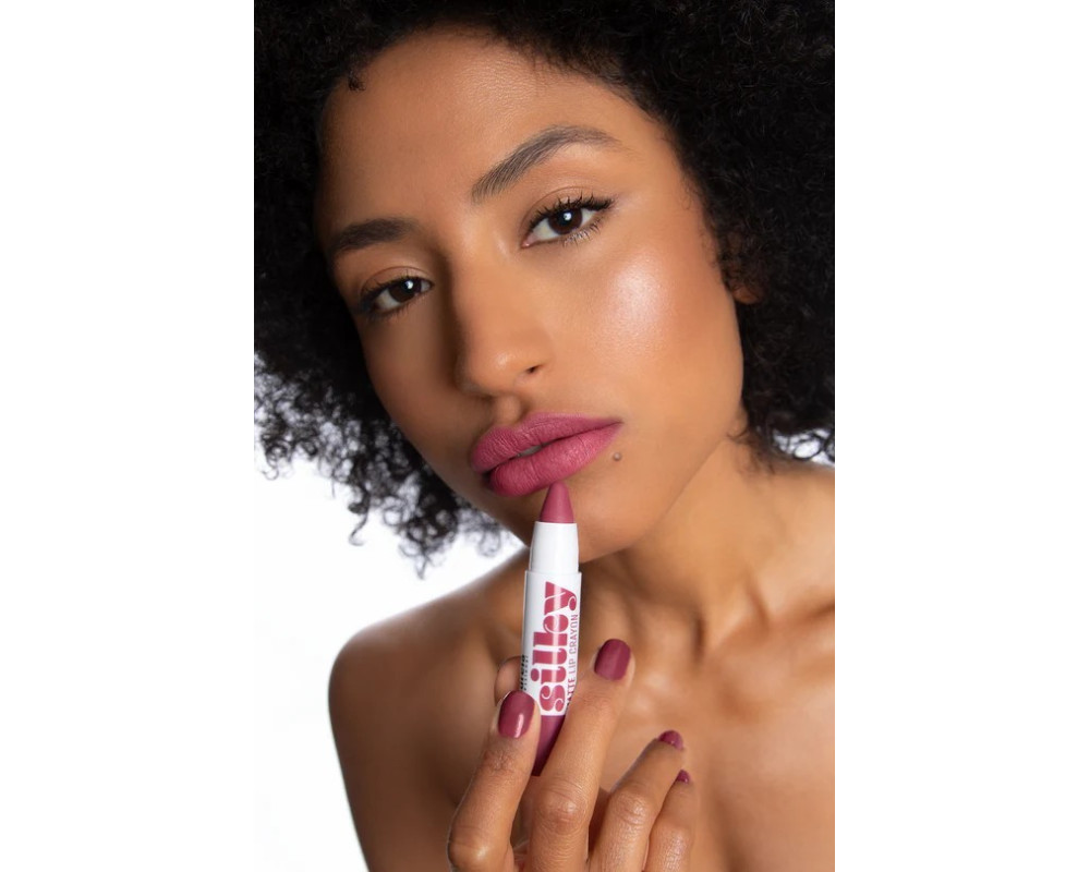 Andreia Silky Matte Lip Crayon 01 Plum lápiz labial